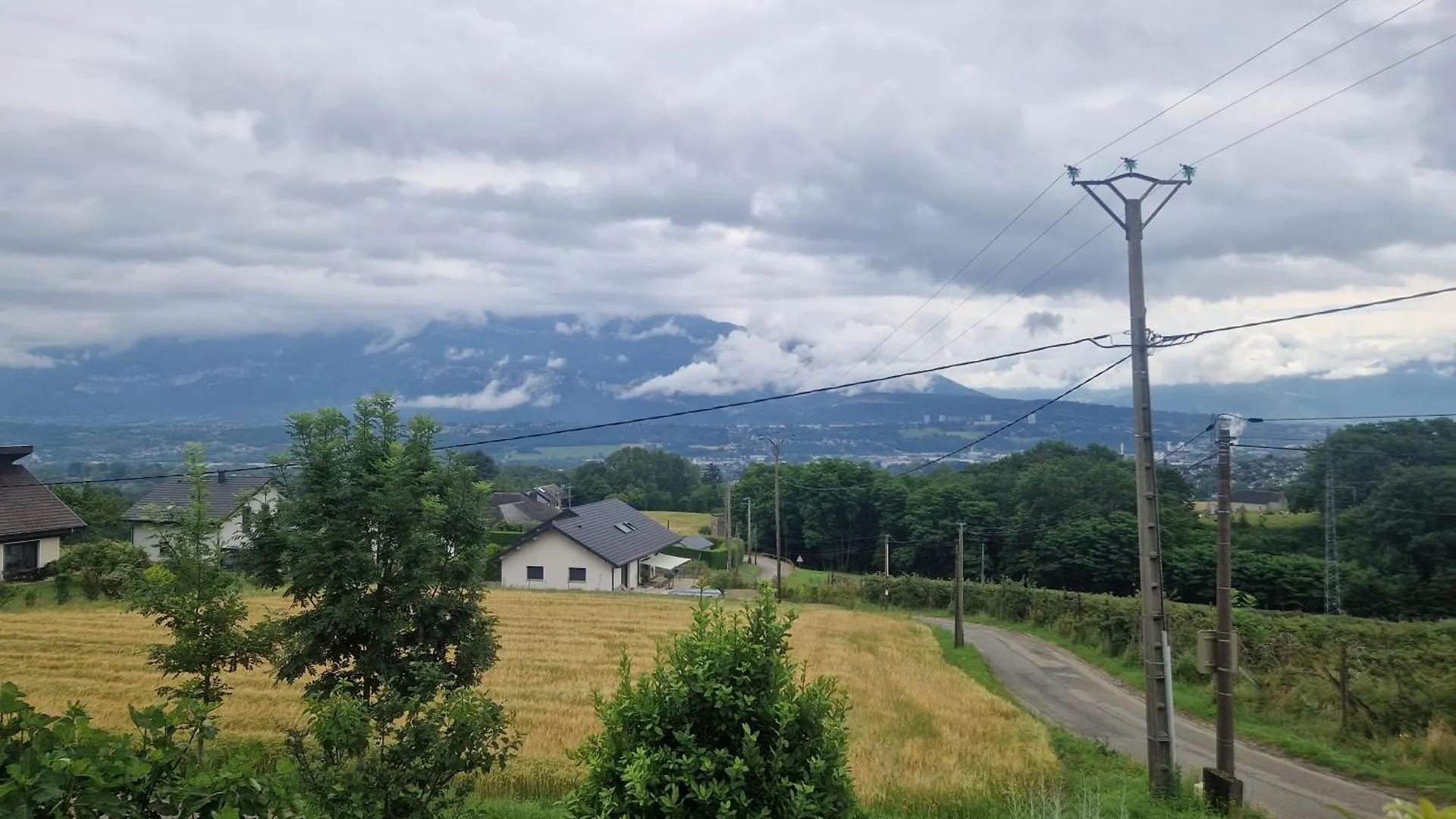 Rela Apartment La Motte-Servolex Homestay